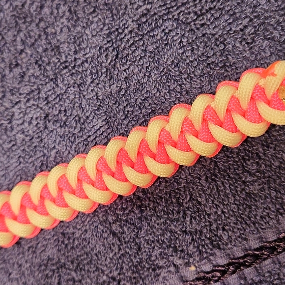 Unisex Paracord Shark Jawbone style with buckle 6.5 inch - Picture 6 of 7